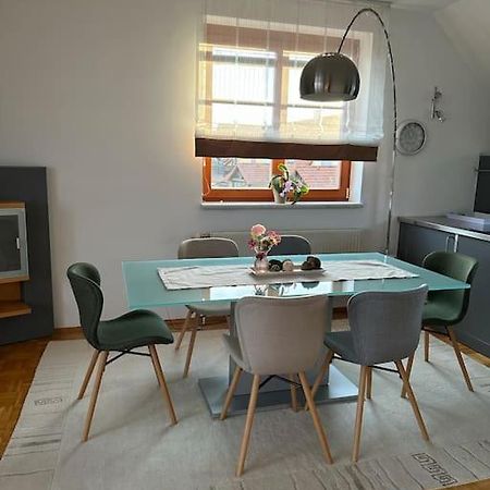 Freundliche Wohnung Naehe Weinstrasse Fuer 5 Personen Wagna Exterior photo